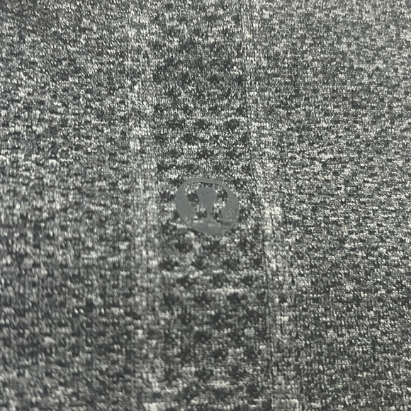 Lululemon Swiftly Tech Long Sleeve Crew Grey size 4 - Picture 8 of 8